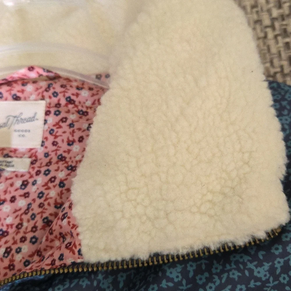Universal Thread Multicolor Puffer Jacket - Picture 13 of 16